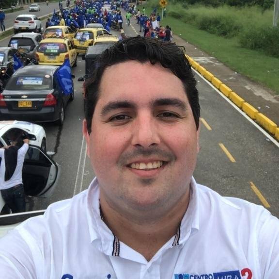 <strong>Andrés G.</strong> – Cali